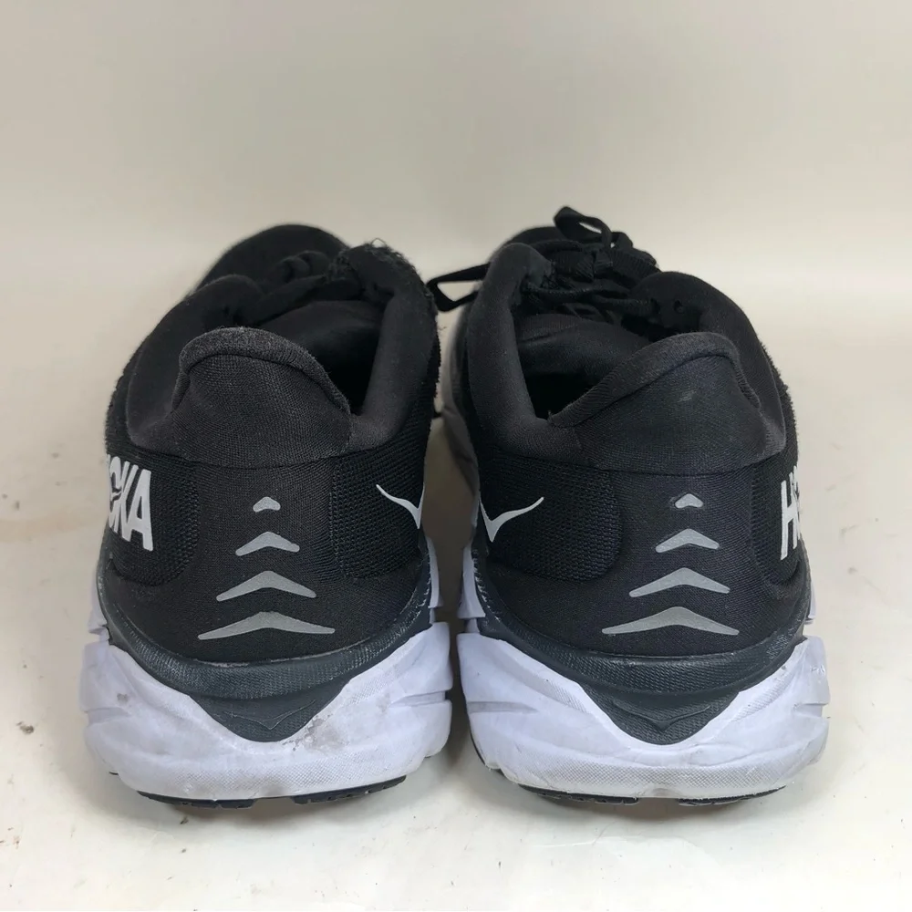 Hoka One One Clifton 8 Black White Running Shoes 1119394BWHT Women's Sz 8.5B